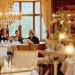 Alpenkonig Tirol Hotel