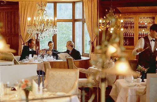 Alpenkonig Tirol מלון